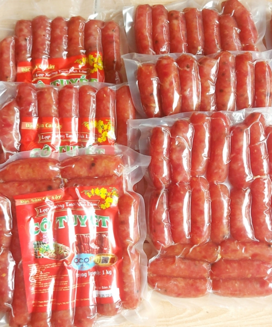 Lạp Xưởng Nhà Làm Cô Tuyết