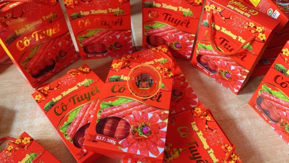 LẠP XƯỞNG CÔ TUYẾT PHỤC VỤ ANH CHỊ EM NHÂN DỊP TẾT 0909657555