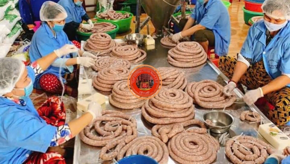 Sản xuất lạp xưởng tươi Cai Lậy Tiền Giang